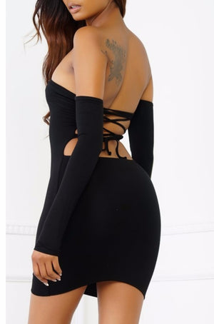 Open image in slideshow, &quot;Issa Vibe&quot; Mini Dress (Black)
